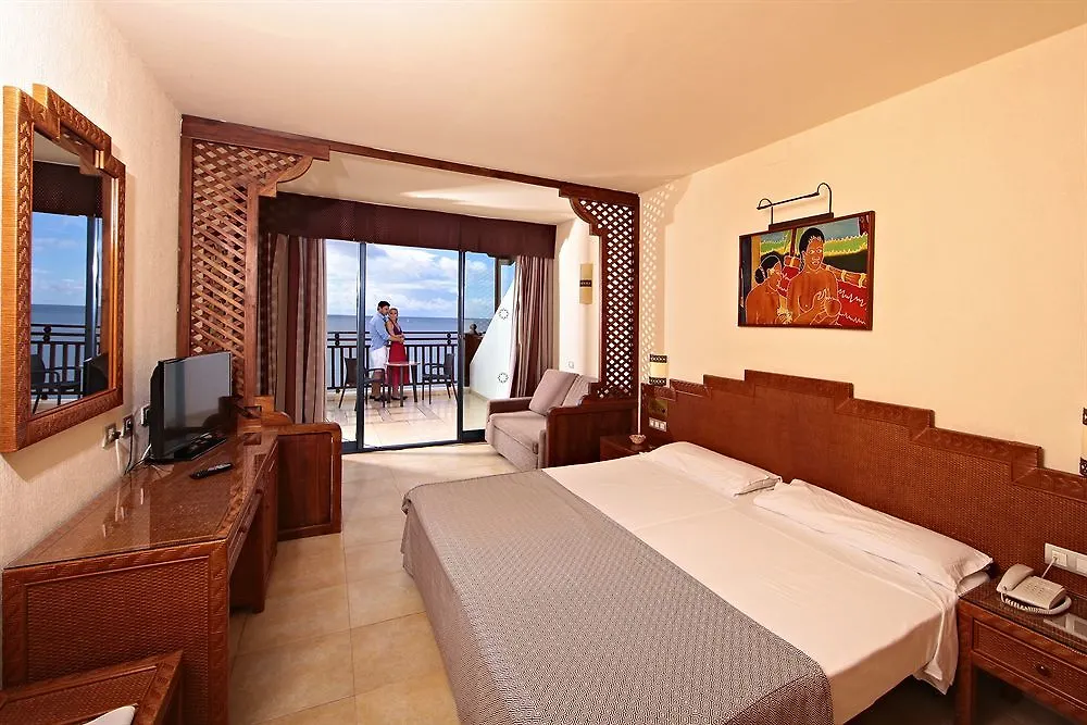 Hotel Sandos Papagayo Playa Blanca